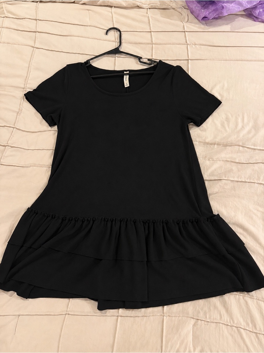 Women's Black Ruffle-Hem Short Sleeve Top